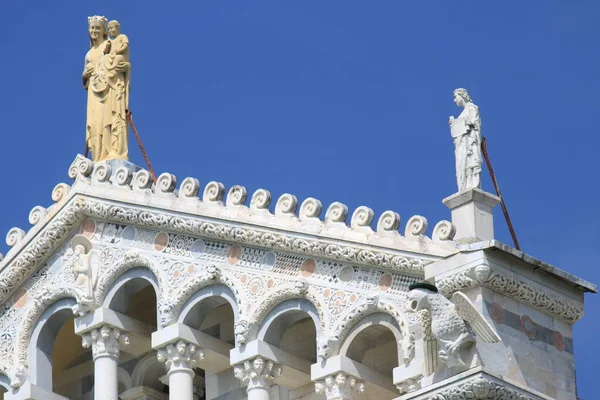 Detalhe Fachada Duomo Pisa Com Esculturas — Fotografia de Stock