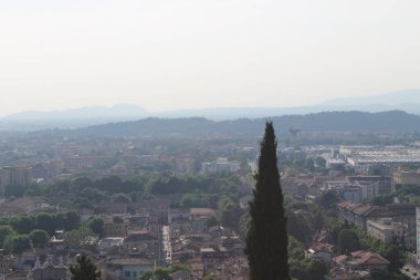 Ortaçağ Brescia Kasabası Güzel şehir manzarası   