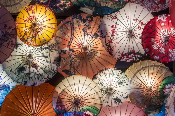Coloridos Paraguas Chinos Mercado Chiang Mai Tailandia — Foto de Stock