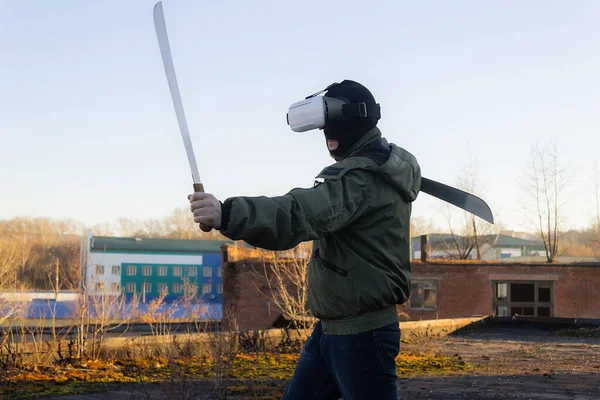 Training Person Wearing Virtual Reality Glasses — Foto Stock