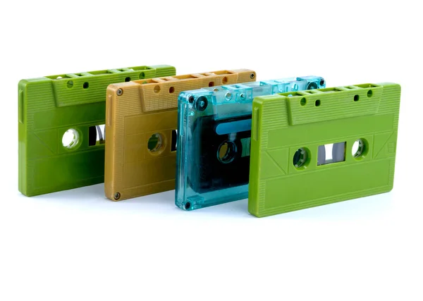 ヴィンテージカセットテープのコレクション分離白背景 — ストック写真