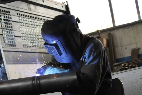 Welder Working Steel Industrial Factory — Stock Photo, Image
