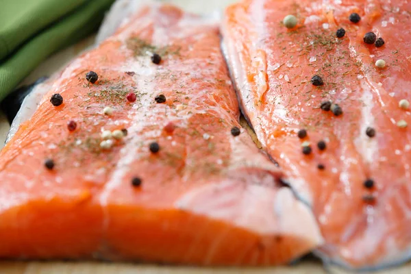 Two Salmon Pieces Cooking — Stock Photo, Image