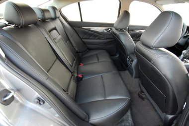 Arka araba koltuğu yakın.