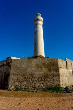 Arka planda Agadir Askeri Kalesi