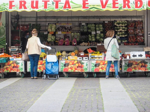 Cremona Lombardy Italia Mei 2020 Orang Orang Melakukan Belanja Selama — Stok Foto