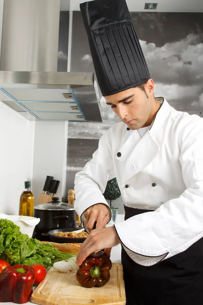 Koch Kocht Der Professionellen Küche — Stockfoto