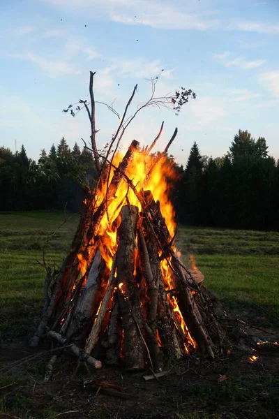 Midsummer Bonfire Evening View — Stock Photo, Image