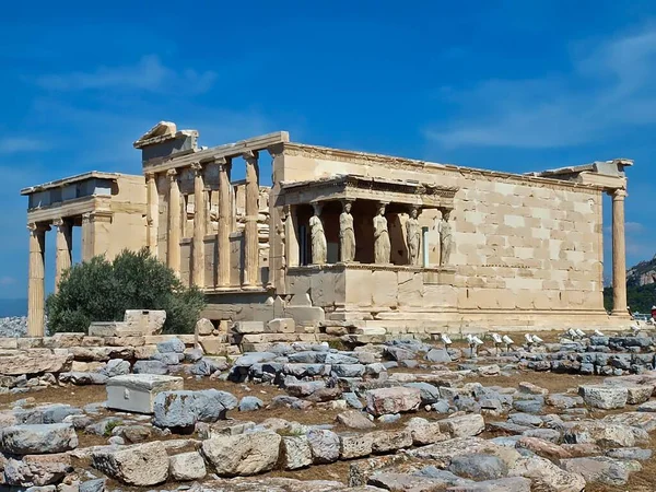 ギリシャのアテネにあるアクロポリスの有名な寺院 — ストック写真