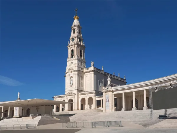 Cattedrale Fatima Portogallo Vicino Lisboa Con Cielo Blu — Foto Stock