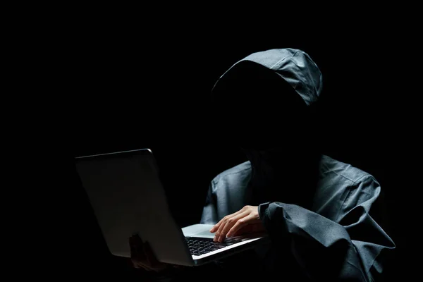 Retrato Homem Invisível Capô Sobre Fundo Preto Hacker — Fotografia de Stock