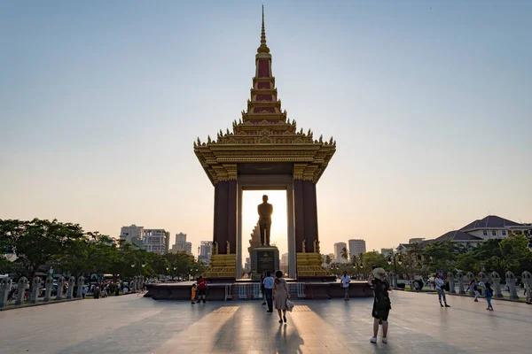 Statua Del Padre Norodom Sihanouk Phnom Penh Cambogia — Foto Stock