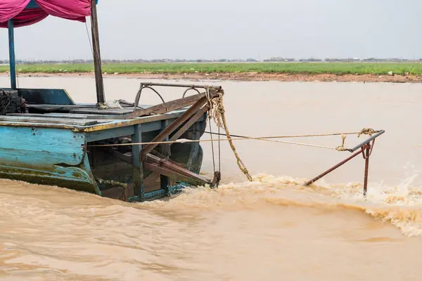 Stern Cambodian Boat — Stock Photo, Image
