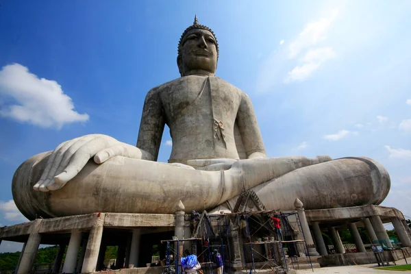 Grote Concrete Boeddha Religieus Concept Beeld — Stockfoto