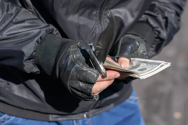 Money Knife Hands Bandit Robber Who Counts Loot — Foto de Stock