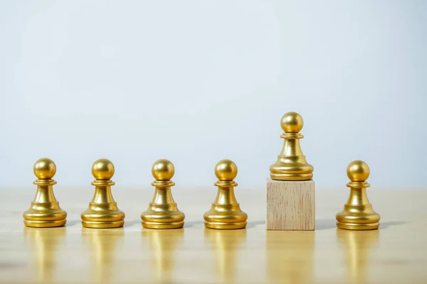 Row Chess Pieces Wood Background Business Strategy Conc — Stok fotoğraf