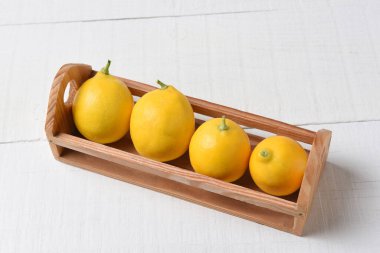 Mini Taze Seçilmiş Limonlar Kutusu
