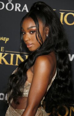 Normani ünlü olaylarda poz veriyor