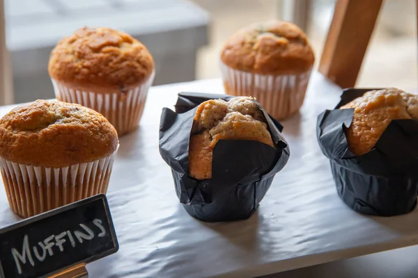 Quente Pequeno Almoço Muffins Exposição — Fotografia de Stock