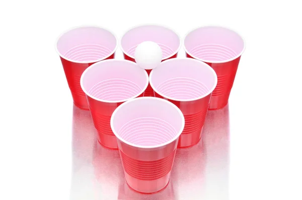 Beer Pong Cups Und Ball — Stockfoto