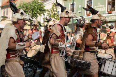 Uluslararası tiyatro festivalinde Batucada Villa Pipol grubu