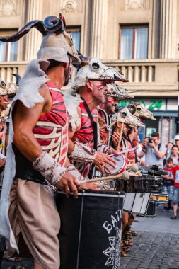 Uluslararası tiyatro festivalinde Batucada Villa Pipol grubu