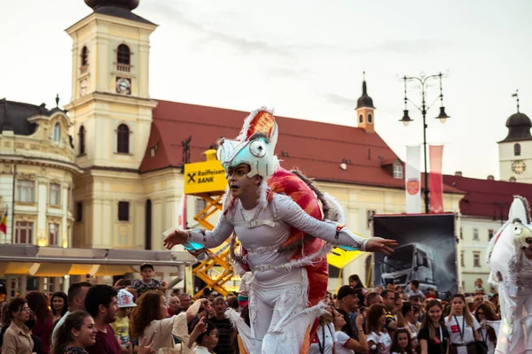 Uluslararası Tiyatro Festivalinde Almanya Dan Bukalemunlar Dans Ediyor — Stok fotoğraf