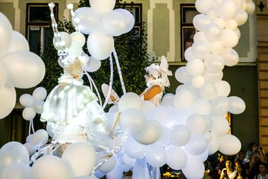 Matmazel Paillette uluslararası tiyatro festivalinde Beyaz Dünya gösterisini sergiledi.