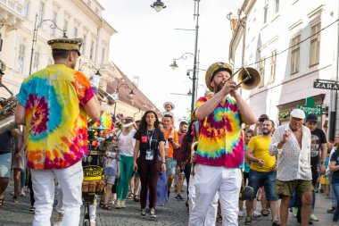 Bay Wilson 'ın Uluslararası Tiyatro Festivali' nde İkinci Sınır Grubu 
