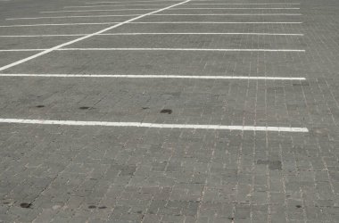 Boş park alanları arkaplan görünümü 