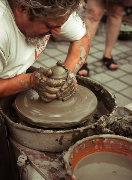 Hands Potter Shaping Clay Pot Potter Wheel — Stock Photo, Image