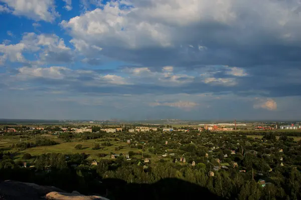 Panoramiczny Widok Małe Miasteczko Letni Dzień — Zdjęcie stockowe