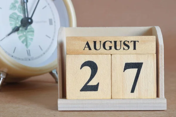 Calendario Legno Con Mese Agosto Concetto Pianificazione — Foto Stock