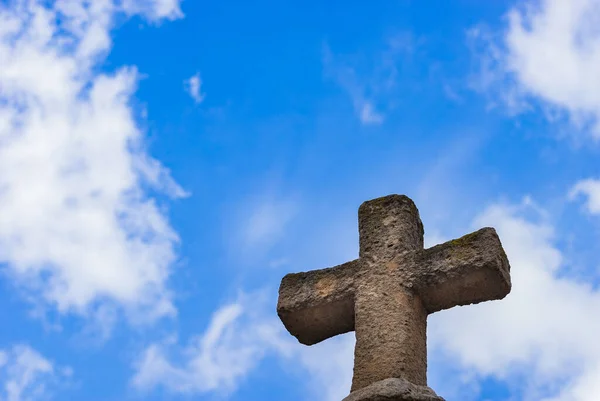 Croix Sur Fond Bleu Ciel Concept Religieux — Photo