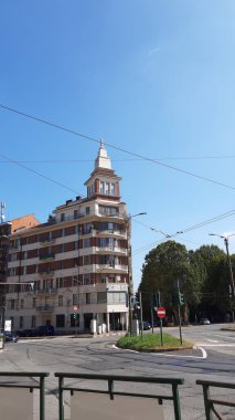 Torino şehrinin yaz günlerindeki manzaralı görüntüleri.