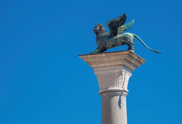 Venedik Talya Daki Mark Meydanı Nın Eski Kanatlı Aslanı — Stok fotoğraf