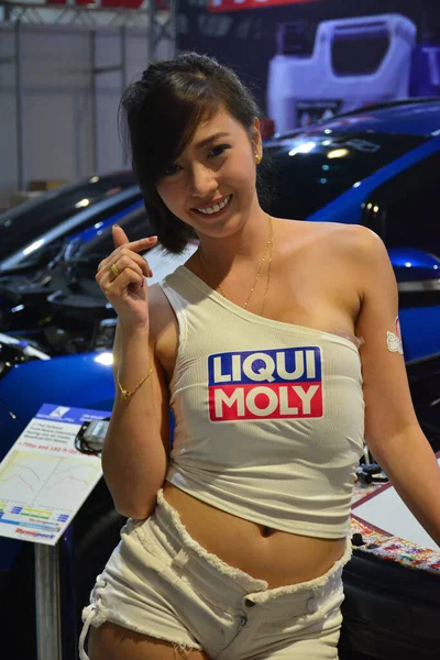 Car Show Female Model — Stock Photo, Image