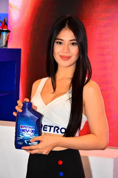 Γυναικείο Μοντέλο Petron Στη Manila International Auto Show Στο Pasay — Φωτογραφία Αρχείου