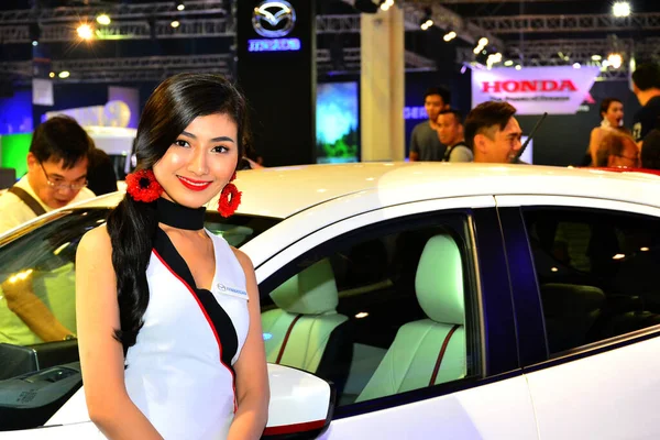 Mazda Női Modell Manila Nemzetközi Autószalonon Pasay Ban — Stock Fotó