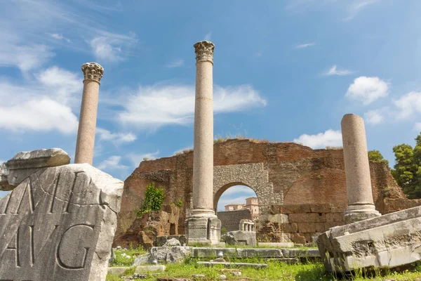 Zříceniny Kameny Starověké Baziliky Emilia Fóru Romanum — Stock fotografie
