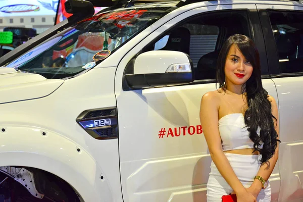Autobot Kvinnlig Modell Manila Auto Salon Bilutställning Pasay — Stockfoto