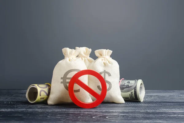 Money Bags Red Prohibition Symbol Dedollarization Diversification Foreign Gold Exchange — Stock Photo, Image
