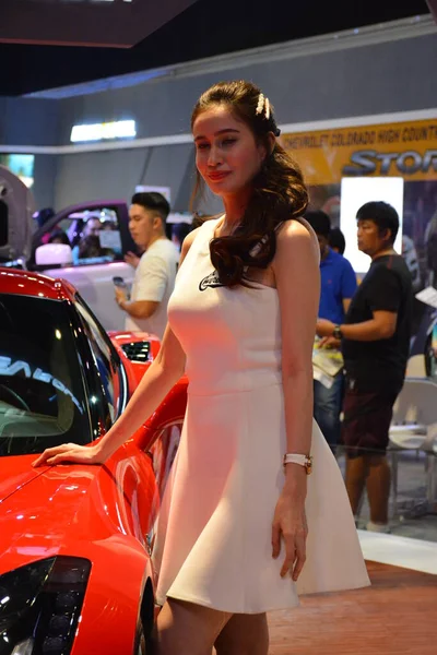 Chevrolet Żeński Model Manila International Auto Show — Zdjęcie stockowe