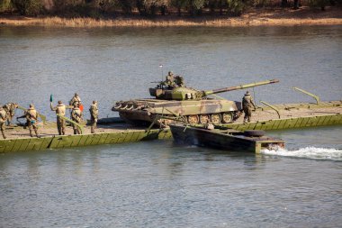 Sırp Ordusu ana savaş tankı M84 (Sovyet T-72 'nin versiyonu)