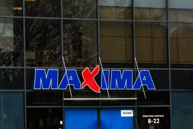 Maxima inşaata başladı 
