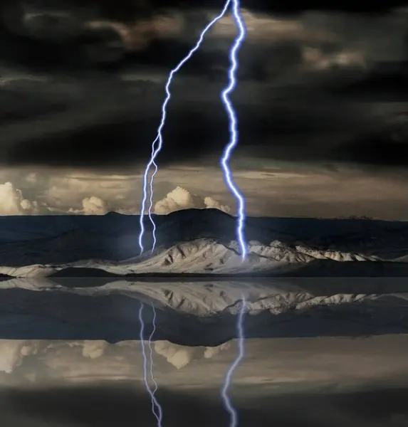 Lightnings Strike Abstract Conceptual Illustration — Stock Photo, Image