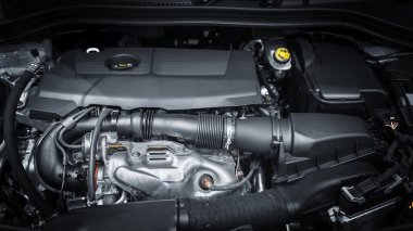 bir araba motorunun detay fotoğraf