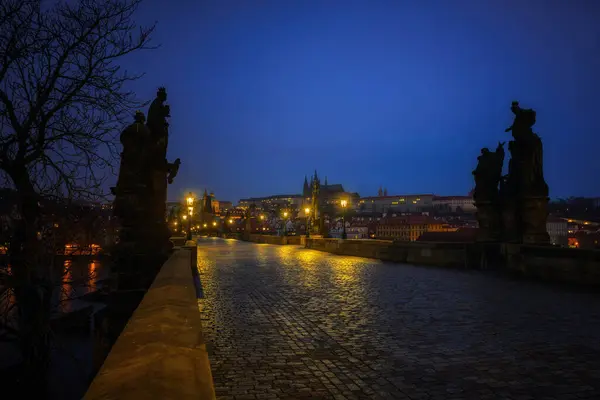 Hermosa Vista Del Puente Carlos Praga Amanecer República Checa —  Fotos de Stock