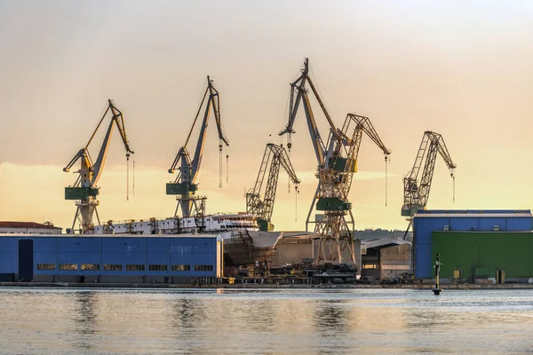 Industriële Lading Kranen Het Dock — Stockfoto