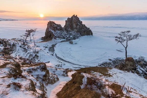 Shamanka Rock Winter Evening Olkhon Island Baikal Lake Siberia Russia — Stock Photo, Image